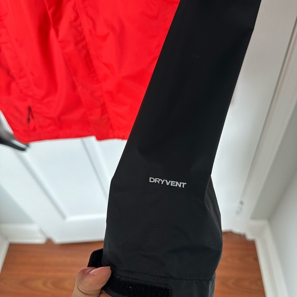 The North Face Men's Waterproof Jacket - Picture 6 of 12